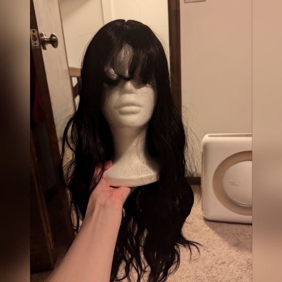 Lush Wig - Picture 2 of 4